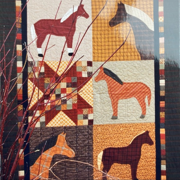 Quilt Pattern - Country Threads Bridle Path - Horse Throw or Wall Hanging - Picture 3 of 9